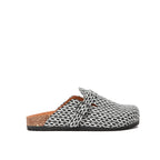 Black and white Pixel mule