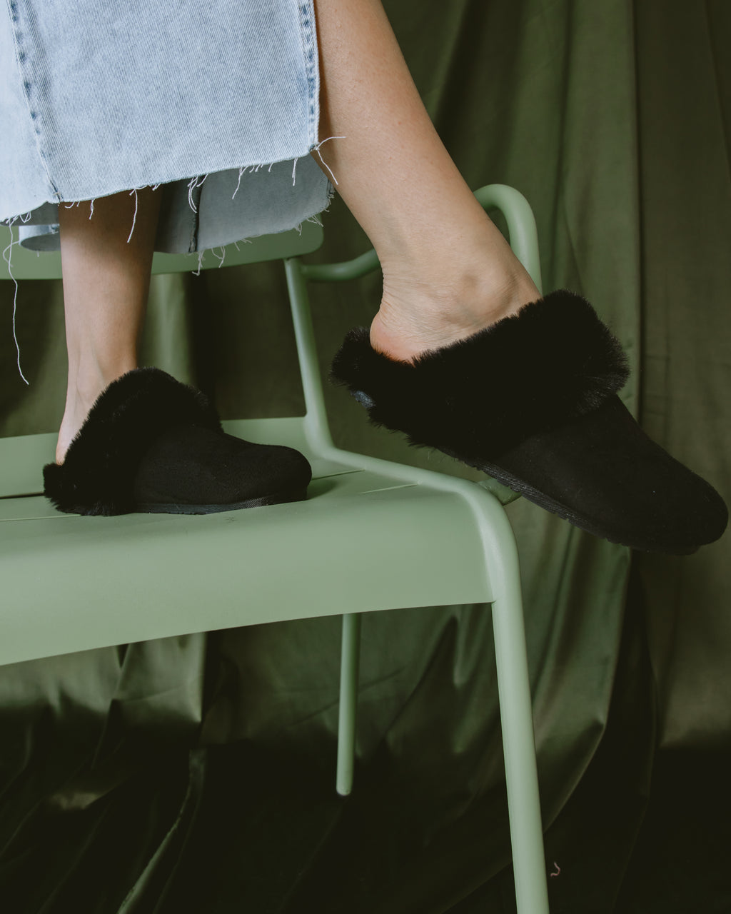 Black Fur clogs - PAVO Egypt