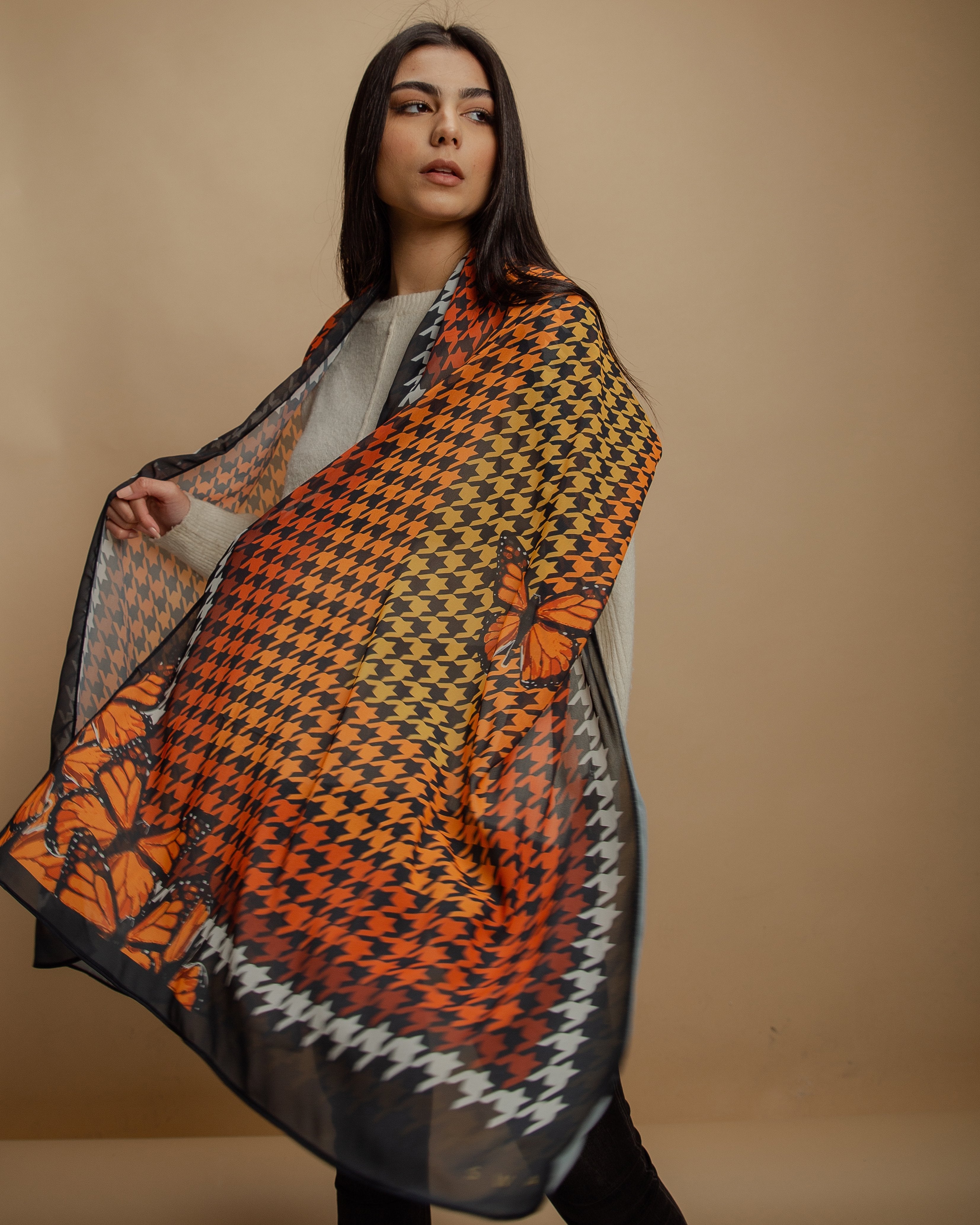 Scarf Monarch BySwan